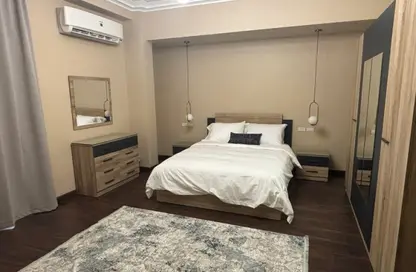 Apartment - 3 Bedrooms - 3 Bathrooms for rent in Doctor Yassin Abdel Ghaffar St. - Area C - Ganoob El Acadimia - New Cairo City - Cairo