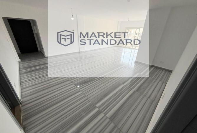 8322970 - Property Image 2