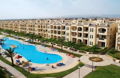 Chalet - 2 Bedrooms - 2 Bathrooms for sale in Lasirena Resort - Al Ain Al Sokhna - Suez