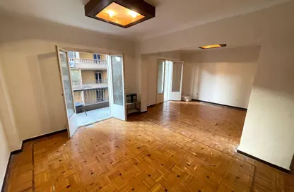 Apartment - 3 Bedrooms - 2 Bathrooms for sale in Nile Corniche St. - Al Agouza - Giza