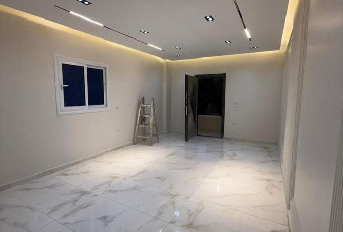 8258192 - Property Image 2