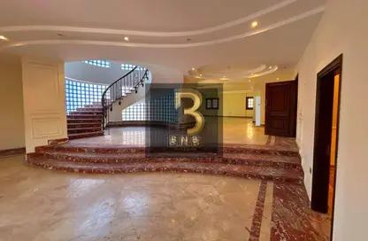 دوبلكس - 6 غرف نوم - 5 حمامات للايجار في المنطقة ب - حى جنوب الاكايمية - مدينة القاهرة الجديدة - القاهرة