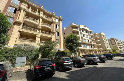Apartment - 3 Bedrooms - 2 Bathrooms for sale in South Lotus - El Lotus - New Cairo City - Cairo