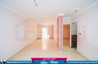 Apartment - 3 Bedrooms - 1 Bathroom for sale in Camp Chezar - Hay Wasat - Alexandria