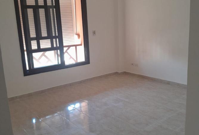 8183481 - Property Image 2