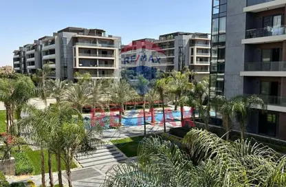 Apartment - 2 Bedrooms - 2 Bathrooms for sale in Sarai - Mostakbal City Compounds - Mostakbal City - Future City - Cairo