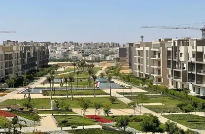 Apartment - 2 Bedrooms - 2 Bathrooms for sale in Fifth Square - The 5th Settlement - New Cairo City - Cairo