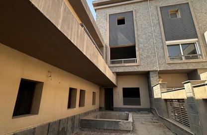 تاون هاوس - 6 غرف نوم - 6 حمامات للبيع في نيو جيزة - طريق مصر اسكندرية الصحراوي - مدينة 6 أكتوبر - الجيزة