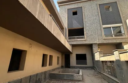 تاون هاوس - 6 غرف نوم - 6 حمامات للبيع في نيو جيزة - طريق مصر اسكندرية الصحراوي - مدينة 6 أكتوبر - الجيزة