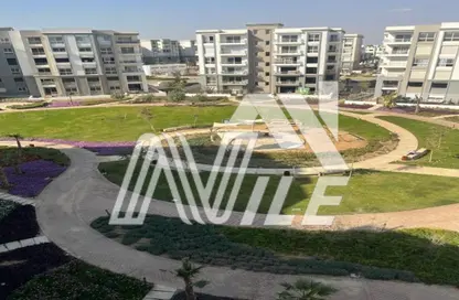 Apartment - 2 Bedrooms - 2 Bathrooms for sale in Garden Residence - Hyde Park - New Cairo City - Cairo
