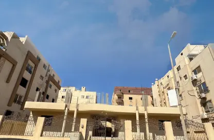 شقة - 3 غرف نوم - 3 حمامات للبيع في طريق بيفرلي هيلز - الحي السابع عشر - الشيخ زايد - الجيزة