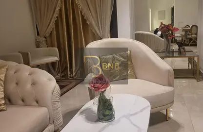 شقة - 3 غرف نوم - 2 حمامات للايجار في مون ريزيدنس - فيفث سكوير - التجمع الخامس - مدينة القاهرة الجديدة - القاهرة