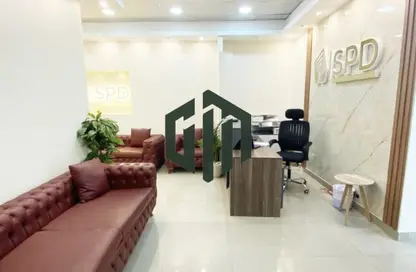 مساحات مكتبية - استوديو - 2 حمامات للايجار في شارع مجمع البنوك - شارع التسعين الجنوبي - التجمع الخامس - مدينة القاهرة الجديدة - القاهرة
