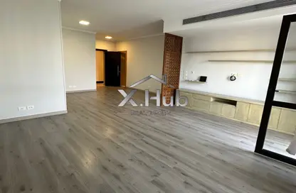 شقة - 2 غرف نوم - 2 حمامات للايجار في ذا كورت ياردز - كمبوندات الشيخ زايد - الشيخ زايد - الجيزة