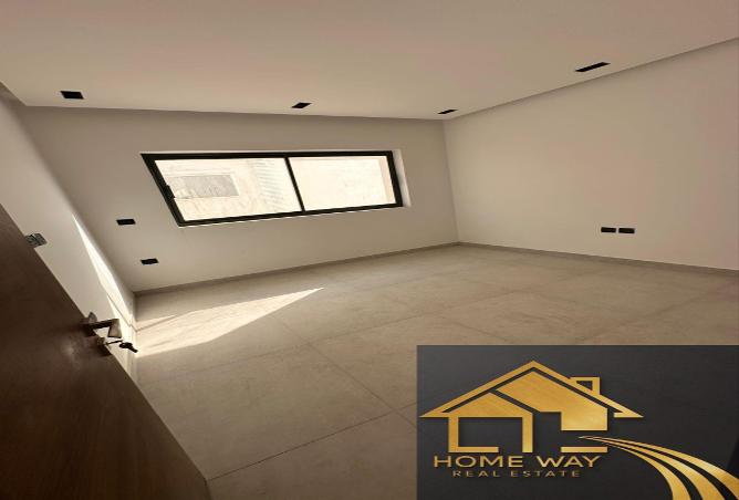 7983810 - Property Image 2