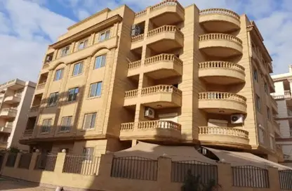 Apartment - 2 Bedrooms - 1 Bathroom for rent in North Lotus - El Lotus - New Cairo City - Cairo