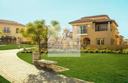 Villa - 4 Bedrooms - 5 Bathrooms for sale in Hyde Park - 5th Settlement Compounds - The 5th Settlement - New Cairo City - Cairo