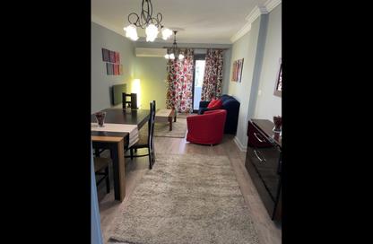 Apartment - 2 Bedrooms - 1 Bathroom for rent in Al Rehab - New Cairo City - Cairo