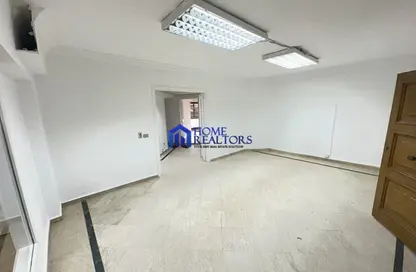 Office Space - Studio - 4 Bathrooms for rent in Sarayat Al Maadi - Hay El Maadi - Cairo