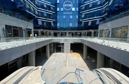محل تجاري - استوديو للايجار في مركز أعمال كيرنيل - شارع التسعين الشمالي - التجمع الخامس - مدينة القاهرة الجديدة - القاهرة