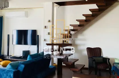 Penthouse - 3 Bedrooms - 3 Bathrooms for sale in Casa - Sheikh Zayed Compounds - Sheikh Zayed City - Giza