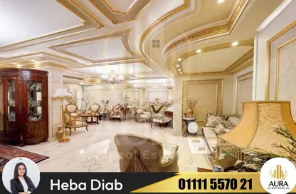 شقة - 5 غرف نوم - 4 حمامات للبيع في الحي اللاتيني - محطة الرمل - حي وسط - الاسكندرية