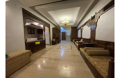 Apartment - 5 Bedrooms - 3 Bathrooms for rent in Zamalek - Cairo