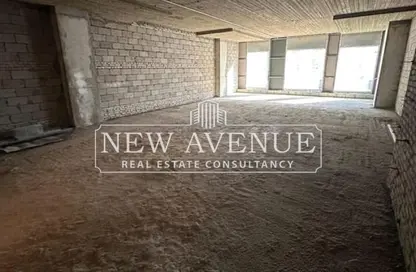 Office Space - Studio - 1 Bathroom for sale in Park St. - Ring Road - The 5th Settlement - New Cairo City - Cairo