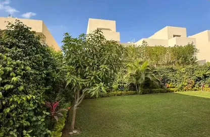 Villa - 5 Bedrooms - 4 Bathrooms for sale in Lake West - Sheikh Zayed Compounds - Sheikh Zayed City - Giza