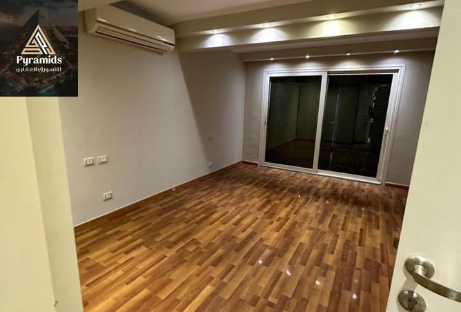 8212035 - Property Image 3