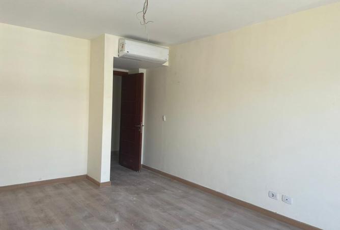 8088974 - Property Image 2
