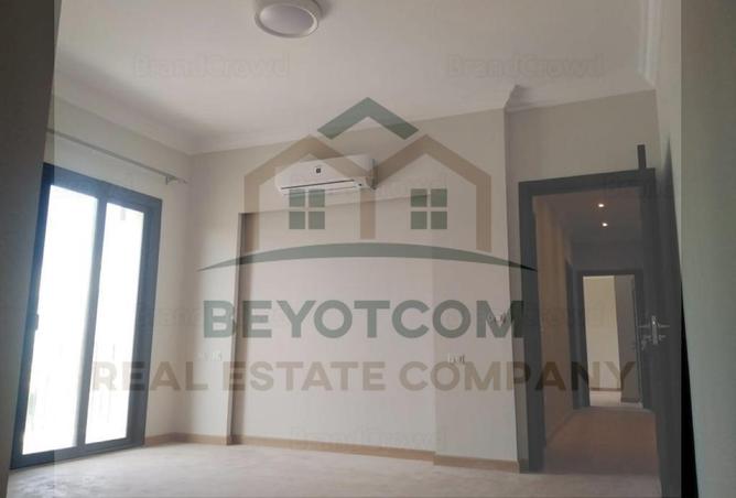 8064563 - Property Image 3