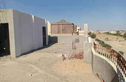 (بنتهاوس  (روف - غرفة نوم - 1 حمام للبيع في الحي الخامس - مدينة العبور - القليوبية