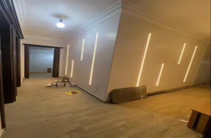 Apartment - 4 Bedrooms - 3 Bathrooms for sale in New Maadi - Hay El Maadi - Cairo