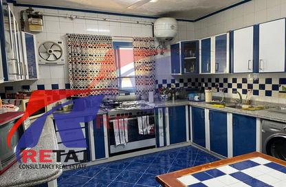 Apartment - 3 Bedrooms - 2 Bathrooms for sale in Mohammed Al Mokaled St. - 8th Zone - Nasr City - Cairo