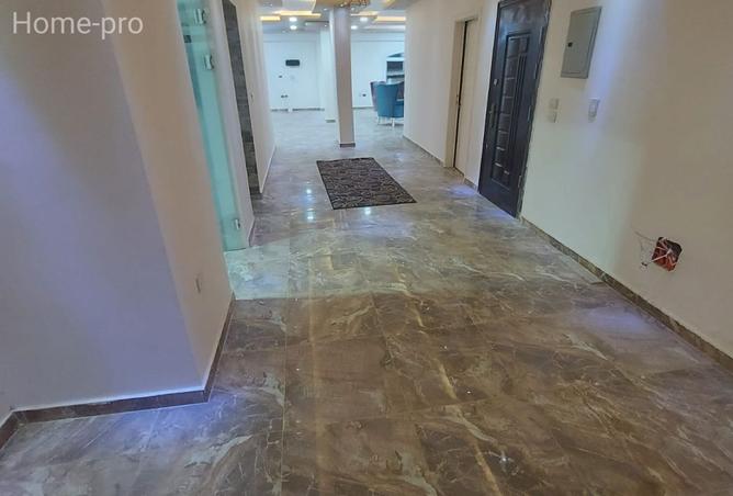 8260050 - صورة العقار 3