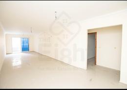 شقة - 3 غرف نوم - 2 حمامات for للبيع in شارع الزنكلوني - كامب شيزار - حي وسط - الاسكندرية