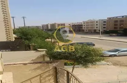 Apartment - 3 Bedrooms - 2 Bathrooms for sale in 2nd Neighborhood - 4th Area - Shorouk City - Cairo