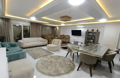 Apartment - 3 Bedrooms - 2 Bathrooms for rent in Nakhla El Motei St. - Triumph Square - El Nozha - Cairo