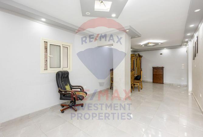 8260230 - Property Image 2