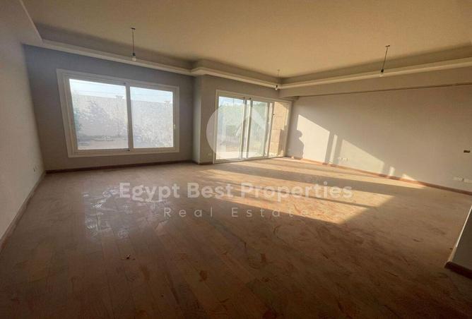 8166561 - Property Image 3