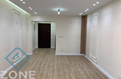 Apartment - 2 Bedrooms - 1 Bathroom for sale in Madinaty - Cairo