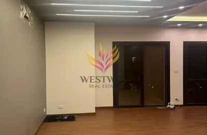 شقة - 3 غرف نوم - 3 حمامات للايجار في ذا كورت ياردز - كمبوندات الشيخ زايد - الشيخ زايد - الجيزة