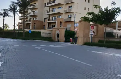 Penthouse - 3 Bedrooms - 3 Bathrooms for sale in Fountain Side - Uptown Cairo - Mokattam - Cairo