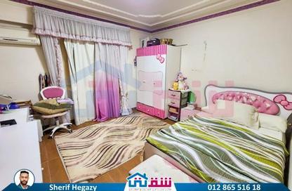 شقة - 3 غرف نوم - 2 حمامات للبيع في جناكليس - حي شرق - الاسكندرية
