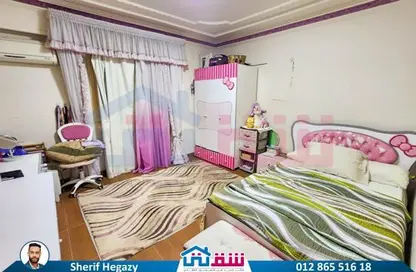 Apartment - 3 Bedrooms - 2 Bathrooms for sale in Janaklees - Hay Sharq - Alexandria