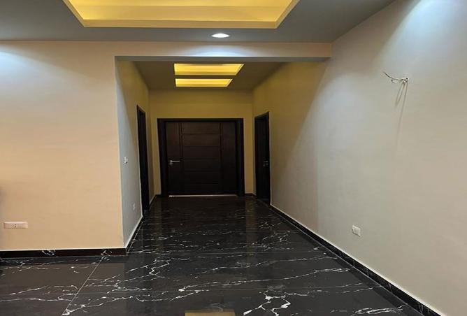 8324067 - Property Image 2