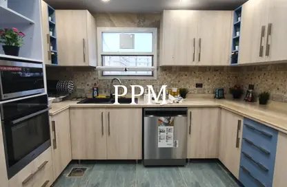 Apartment - 3 Bedrooms - 3 Bathrooms for sale in Hyde Park - New Cairo City - Cairo