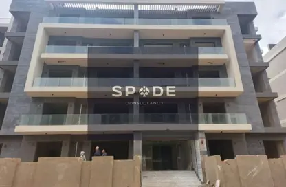 Apartment - 3 Bedrooms - 3 Bathrooms for sale in El Patio Oro - 5th Settlement Compounds - The 5th Settlement - New Cairo City - Cairo