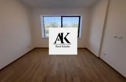 Office Space - Studio - 1 Bathroom for rent in Lake View Residence - 5th Settlement Compounds - The 5th Settlement - New Cairo City - Cairo